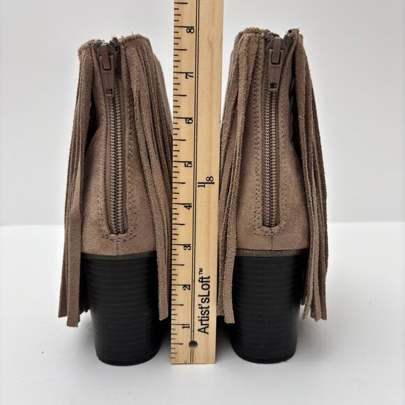 Candie's Taupe Suede Fringe Block Heeled Pointed Toe Ankle Boots Womens Size 7.5 - Picture 6 of 11